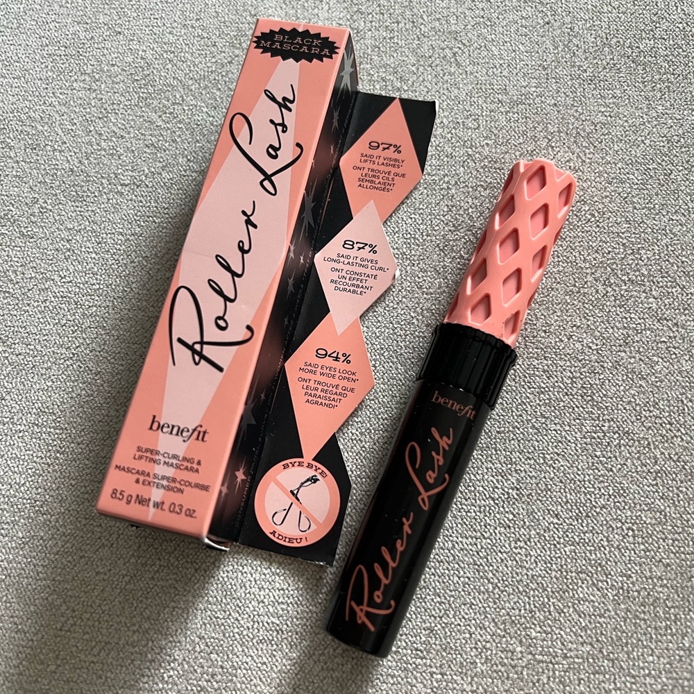 NIB BENEFIT Roller Lash Mascara in Black